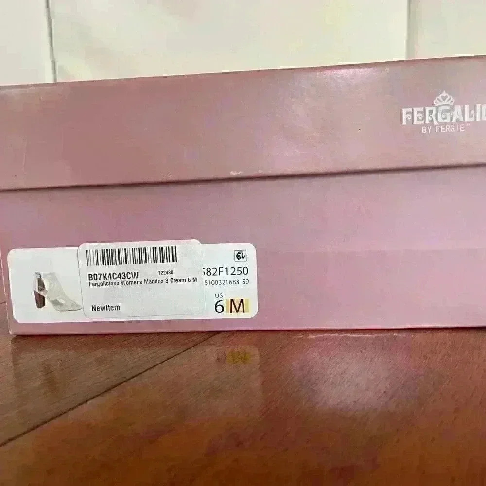 Fergalicious Maddox 3 Peep Toe Block Heels Maddox 3 Cream SIZE 6 (BRAND NEW) - Picture 16 of 16
